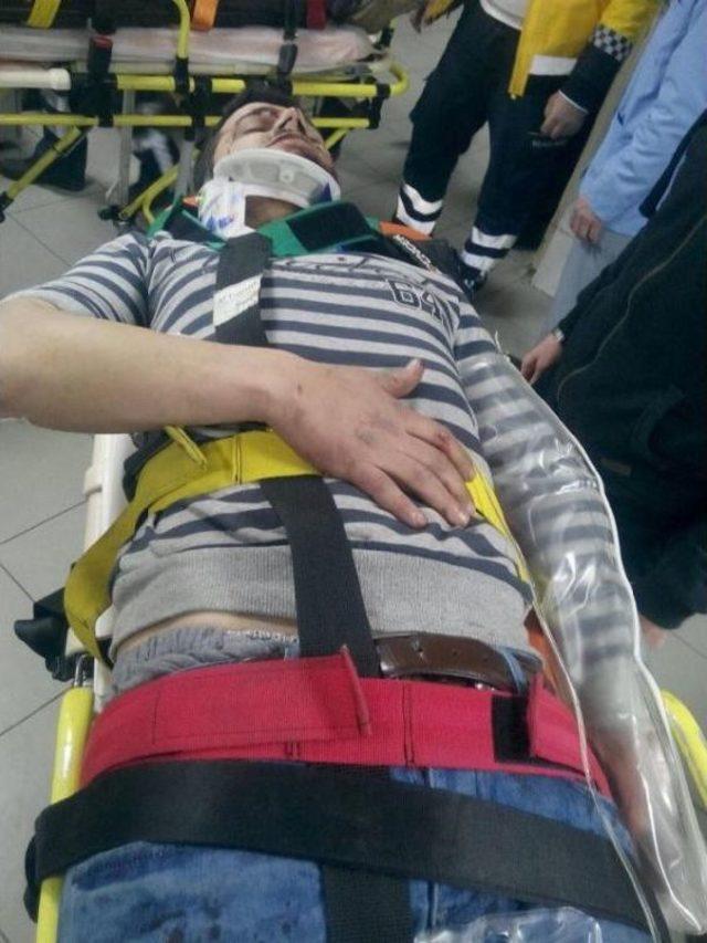 Cinayet Zanlısı Gasp Ettiği Ara&ccedil;la Restorana Daldı: 3 &uuml; Ağır, 11 Yaralı 2