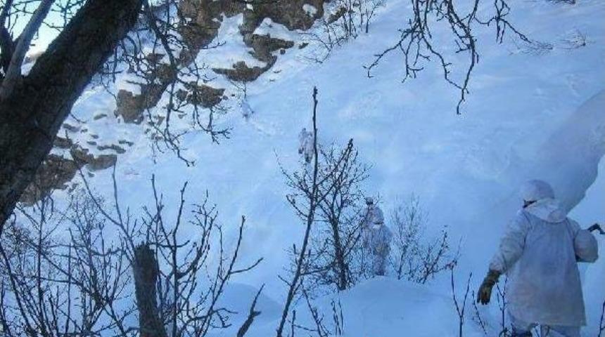 Tunceli'de -20 Derece Soğuk Ve 3 Metre Karda Operasyon