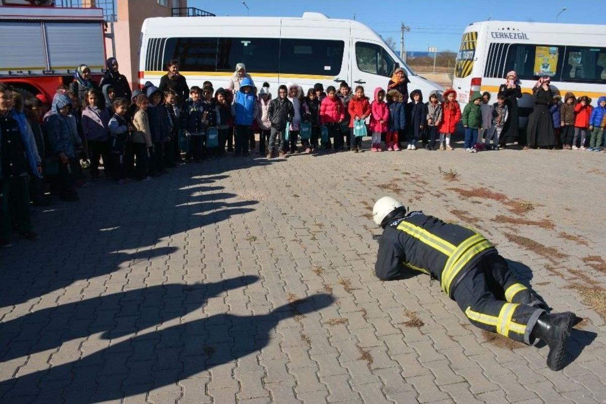 Aosb, İlkokul &Ouml;ğrencilerini Konuk Etti