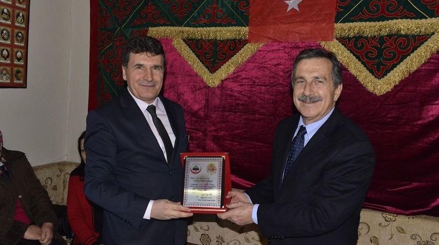 Başkan Ata&ccedil; Y&ouml;r&uuml;klerle Bir Araya Geldi