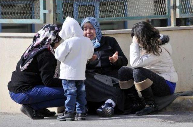 Kendisini Başka Kadınla Yakalayan Eşini 10 Gün Sonra Öldürdü