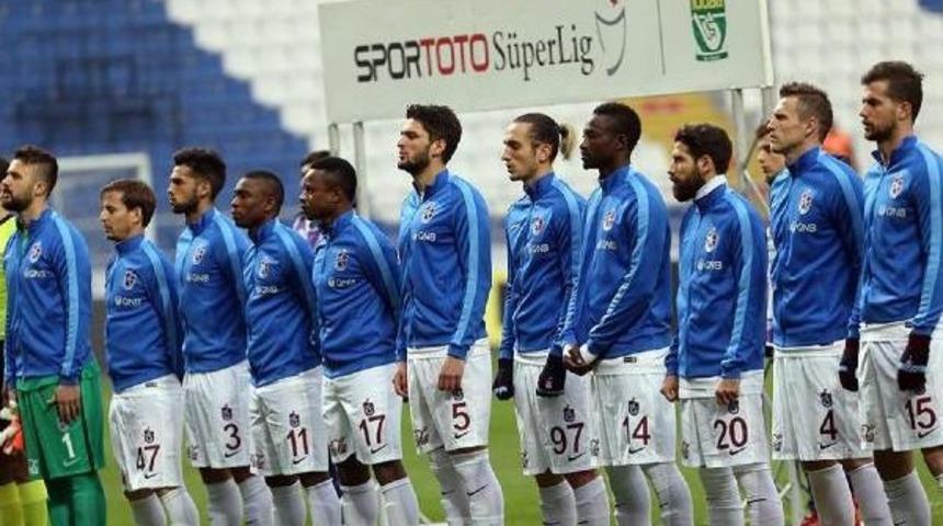 Trabzonspor Yarı Yarıya Değişti