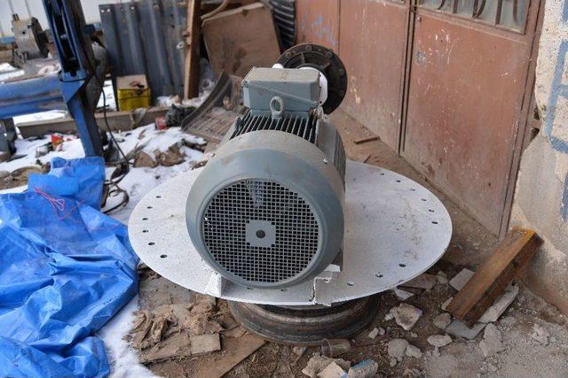 (&ouml;zel Haber) U&ccedil;aklardan Esinlenip Pervaneli Klima Sistemi İ&ccedil;in Kolları Sıvadı 1