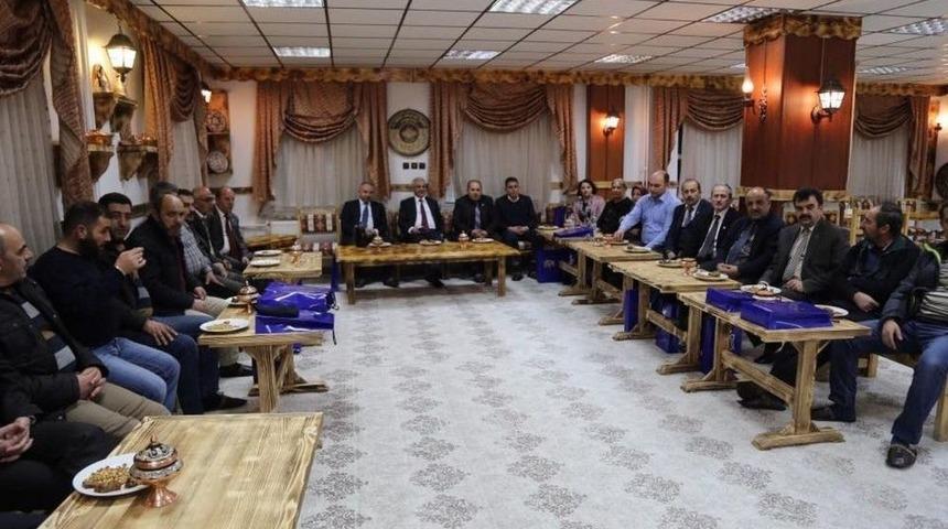 Başkan Başsoy, Kamu- Sen Temsilcileriyle Biraraya Geldi