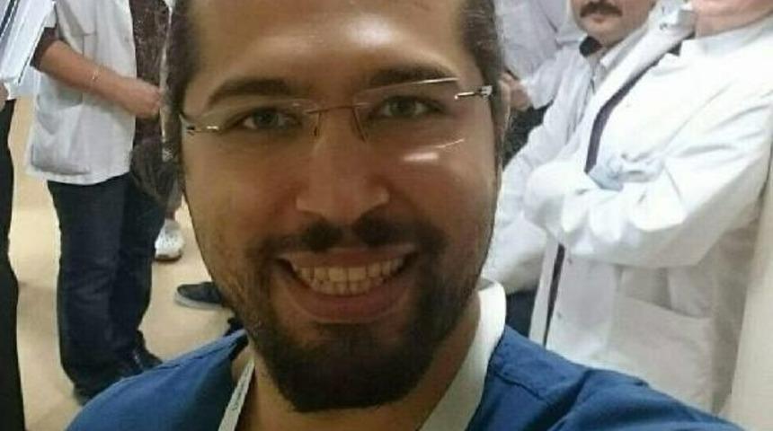 Fet&ouml;'den A&ccedil;ığa Alınan Doktor Intihar Etti