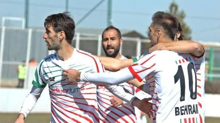 Diyarbekirspor-Ankara Adliyespor: 2-1