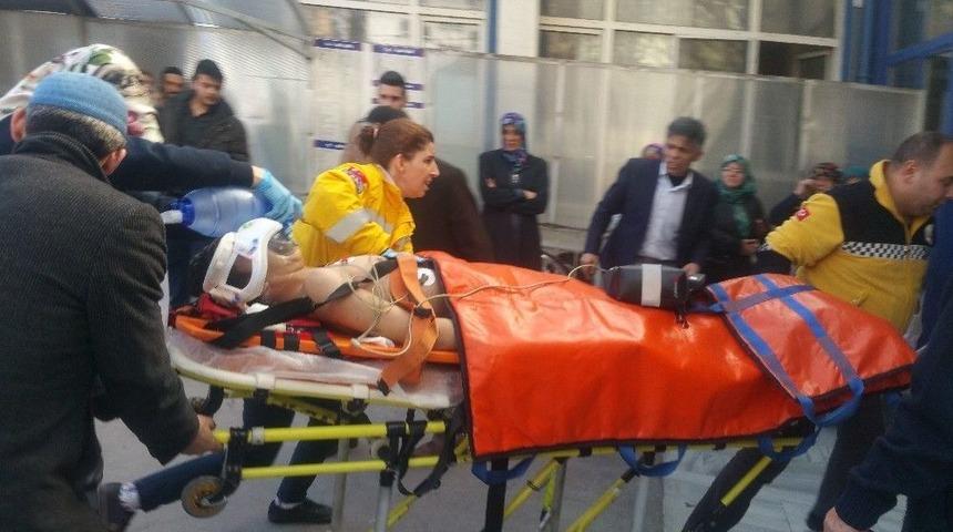 Serinlemek İ&ccedil;in G&ouml;lete Giren İki &Ccedil;ocuk &Ouml;l&uuml;mden D&ouml;nd&uuml;