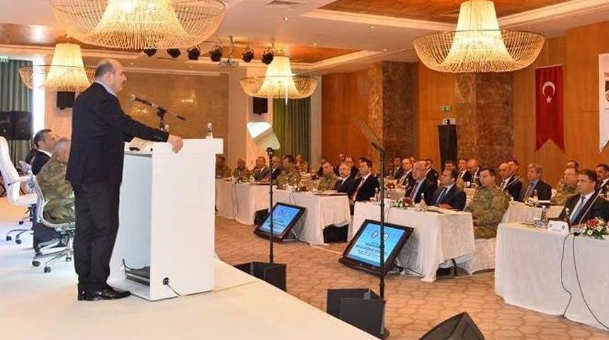 Vali Taşyapan &lsquo;g&uuml;venlik Toplantısı&rsquo;na Katıldı