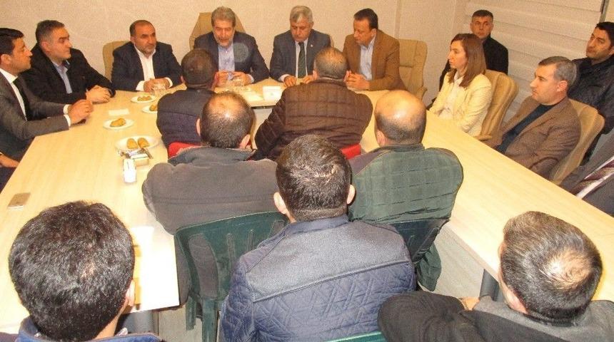 M&uuml;teahhitlerin Sorunları Masaya Yatırıldı