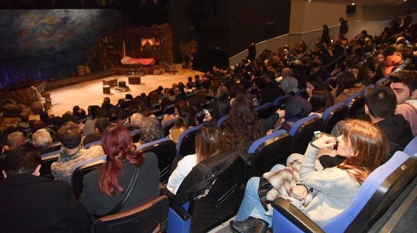 Alanya&rsquo;da &lsquo;derya G&uuml;l&uuml;&rsquo; Seyirciyle Buluştu