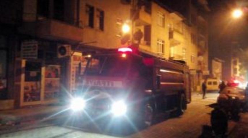 &Ccedil;atıdan Yangını Izlerken Kalp Krizi Ge&ccedil;irip &Ouml;ld&uuml;