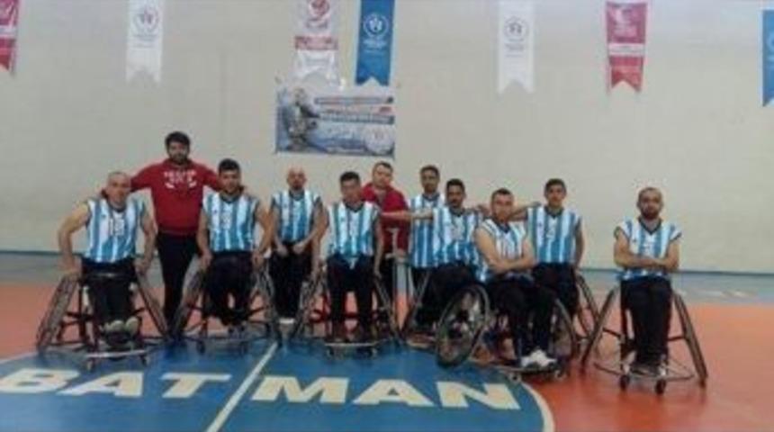 Hakkari Ekibinden Farklı Galibiyet