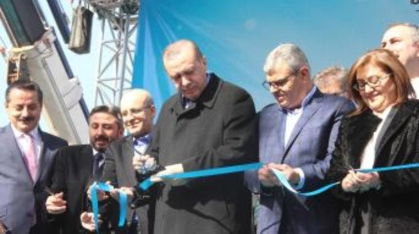 Başbakan Yardımcısı Şimşek: "bu &Uuml;lkeye Bu Elbise K&uuml;&ccedil;&uuml;k Geliyor"