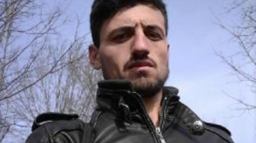 T&uuml;feği Temizlerken Akrabasını &Ouml;ld&uuml;rd&uuml;