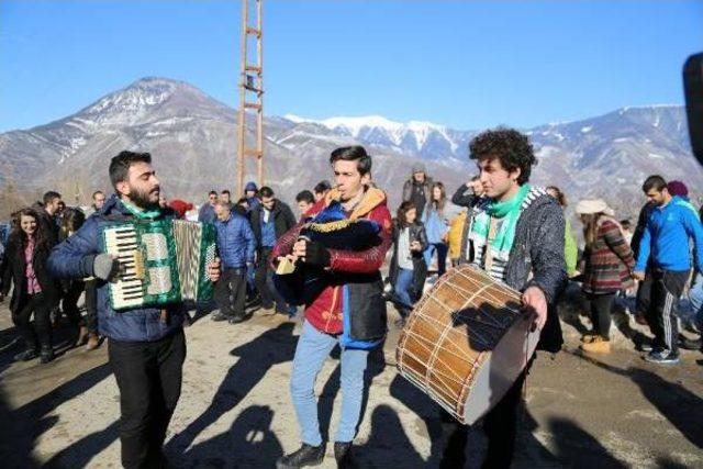 Artvinliler Cerattepe I&ccedil;in Horon Tepti 1