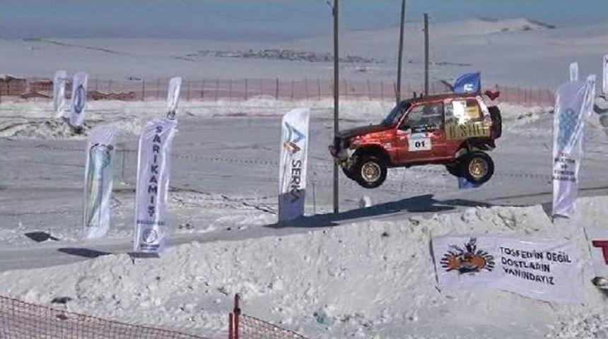 Off-Roadcılar Zorlu Parkurda