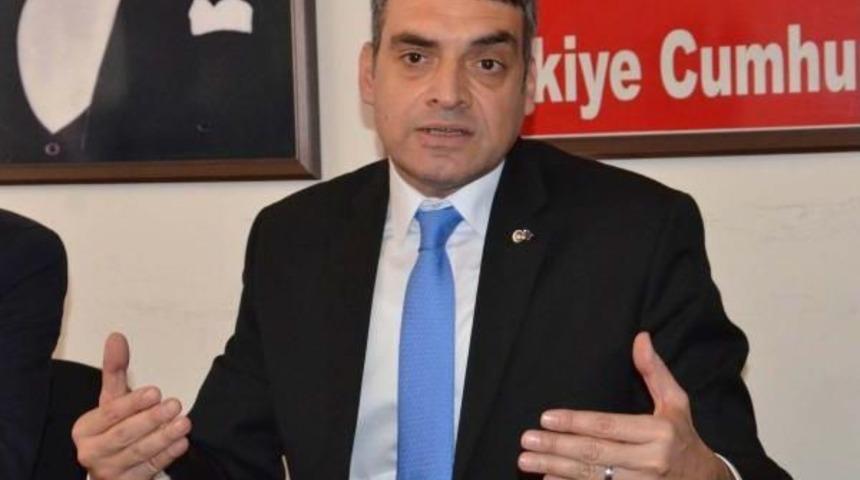 Umut Oran: 3.5 Milyon M&uuml;lteci Saatli Bomba Gibi