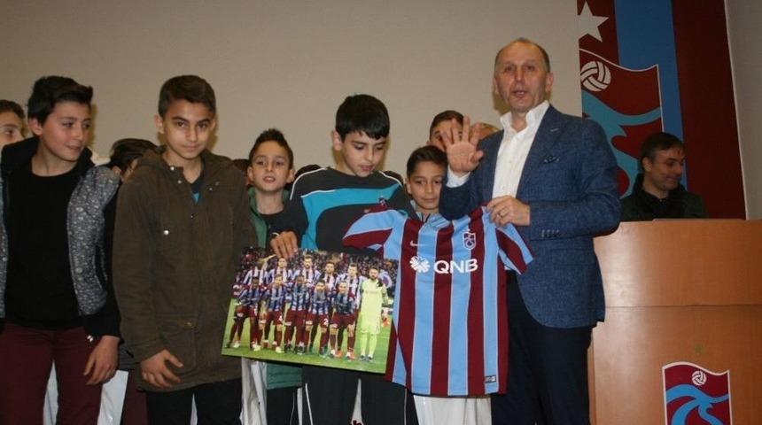 Muharerm Usta: "trabzon&rsquo;u Futbolcu Havzası Yapmak İstiyoruz"