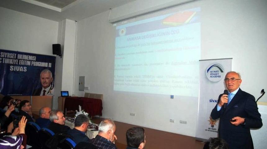 Başkan Yılmaz Sivas&rsquo;ta Başkanlık Sistemini Anlattı