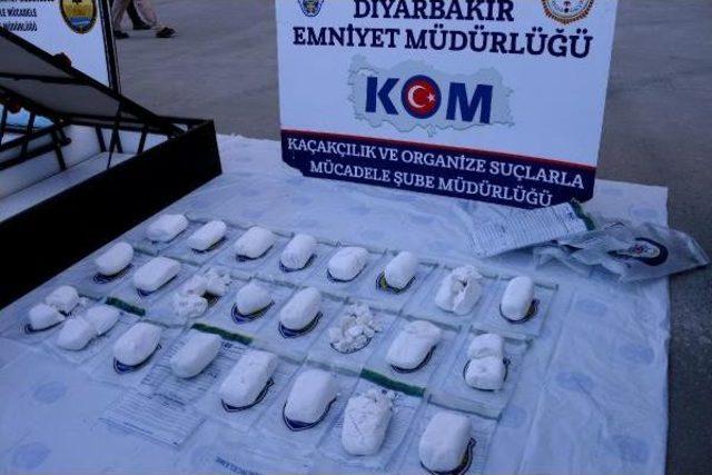 Diyarbakır da 80 Kilo Petn Patlayıcı Ele Ge&ccedil;irildi; C4 ten Daha Etkili 2