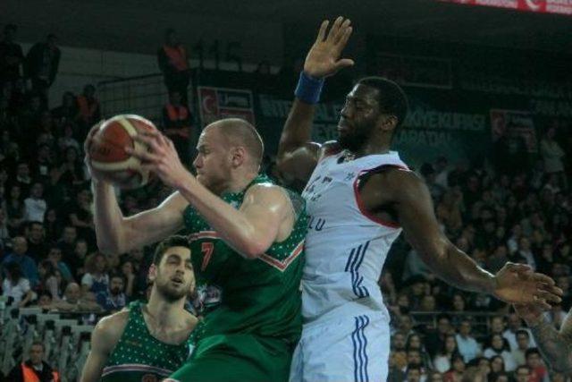 Banvit, Tarihinde Ilk Kez Türkiye Kupası'nı Kazandı