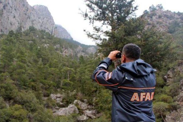 Dağda Mahsur Kalan Portakal Işçileri Kurtarıldı