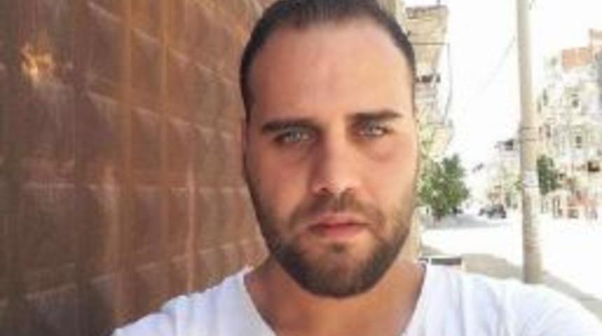 Deve G&uuml;reşinde Bı&ccedil;ıklı Kavga: 1 &Ouml;l&uuml;