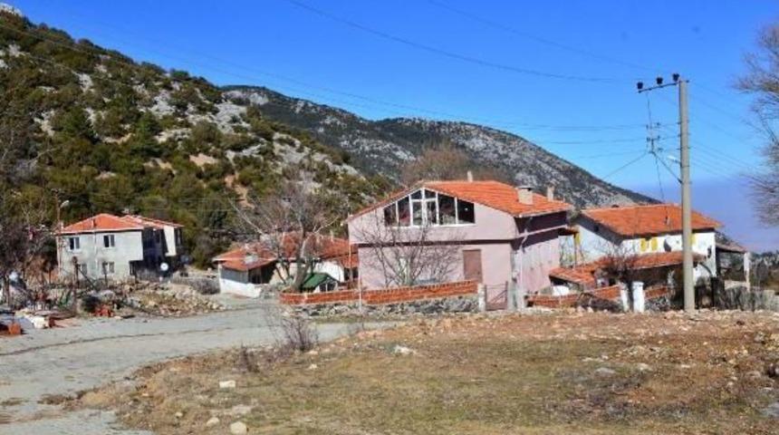 Hastalar, Ayvacık'a Koşuyor