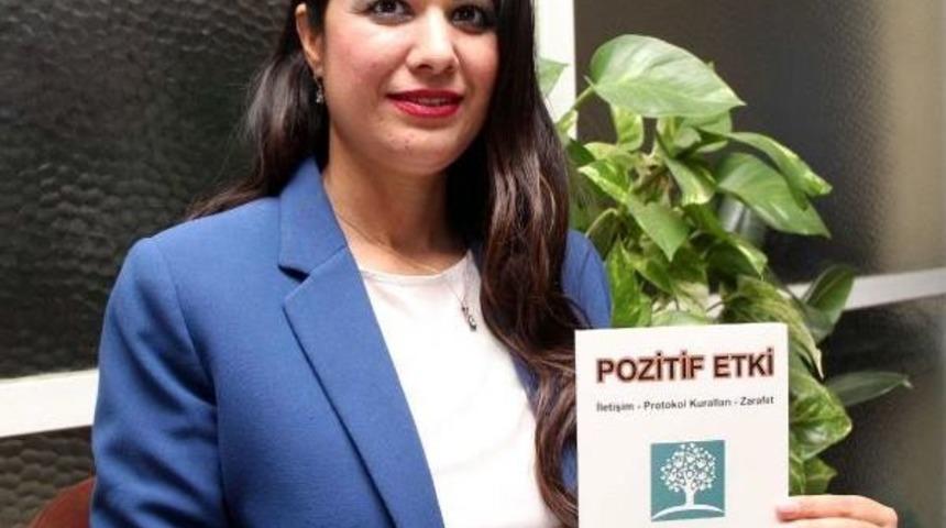 Siyaset&ccedil;ilere Yardımcı Olacak Kitap