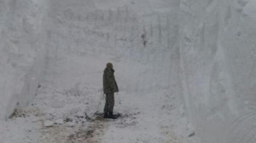 Dağlıca &Uuml;s B&ouml;lgesinde Karla M&uuml;cadele &Ccedil;alışması