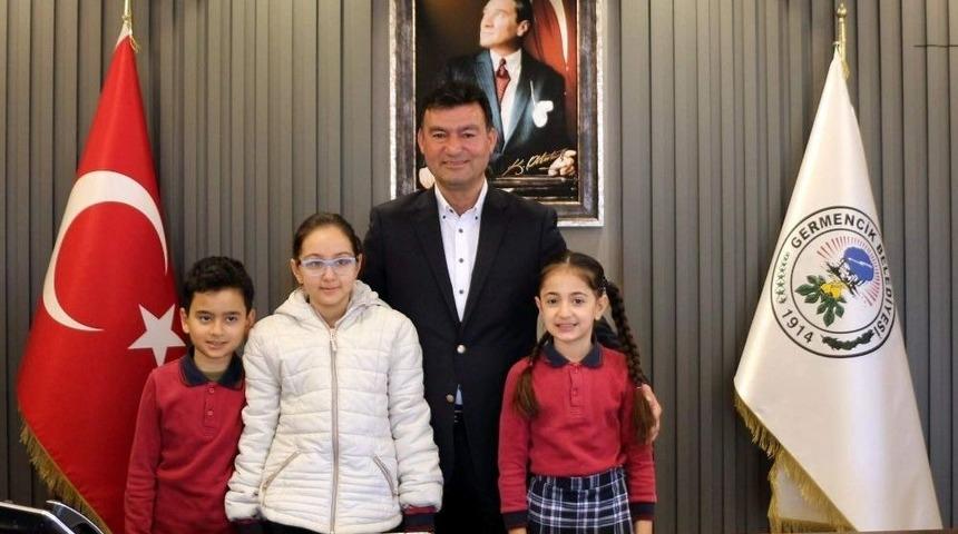 Hatice&rsquo;nin Başkanlık Hayaline Başkan Akın Bir Adım Yaklaştırdı