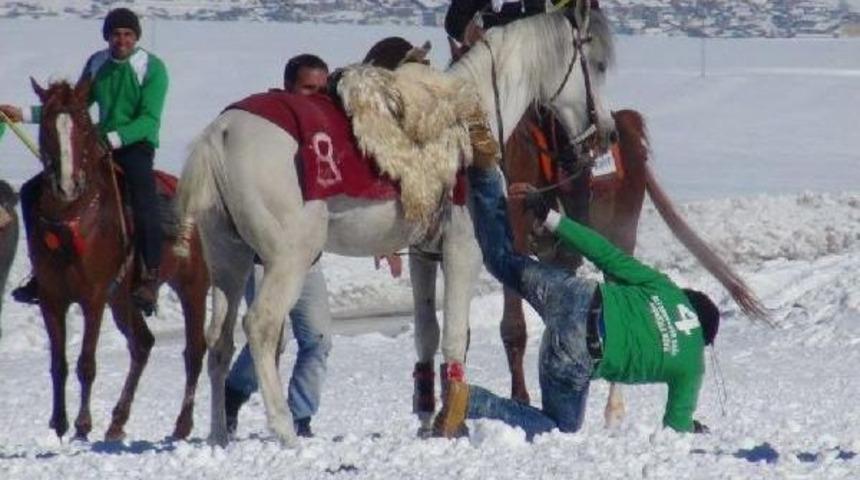 Karda Cirit G&ouml;sterisi Heyecanı