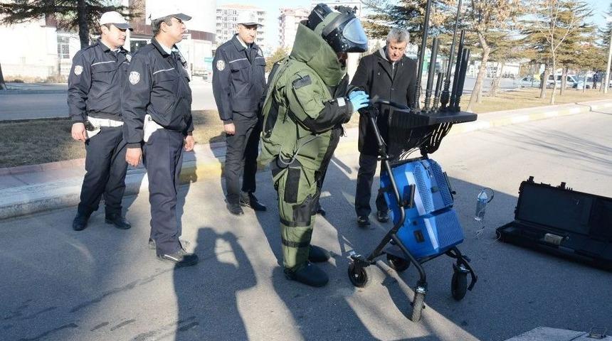 Aksaray&rsquo;da Ş&uuml;pheli Valiz Paniği