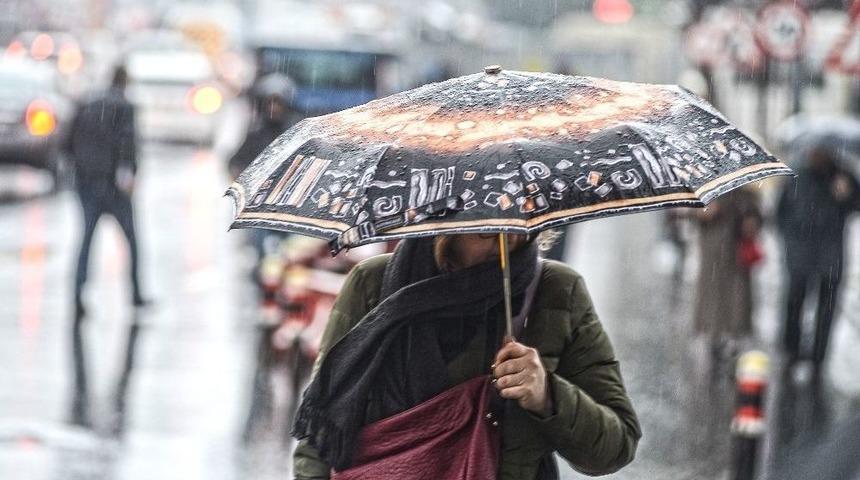 İstanbul&rsquo; Da Yağmur Etkili Oldu