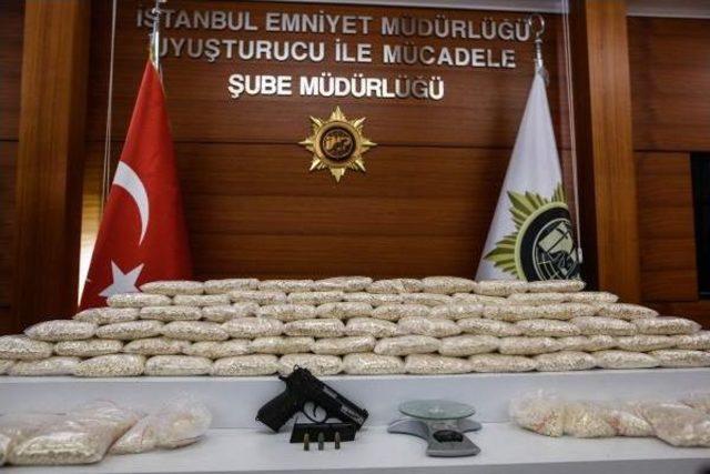 İstanbul da Son 4 Yılın En Fazla Uyuşturucu Hapın Ele Ge&ccedil;irildiği Operasyon 2