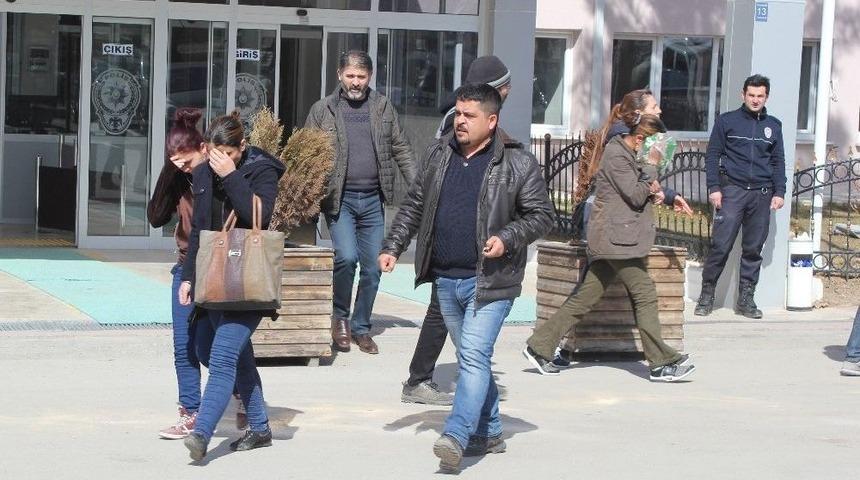 Karaman&rsquo;da Kadın Hırsızlar Tutuklandı