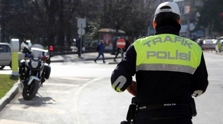 Samsun&rsquo;da Kasksız Motosiklet S&uuml;r&uuml;c&uuml;lerine Ceza Yağdı