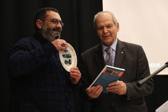 “han Duvarları”nın Yol Öyküsü 1