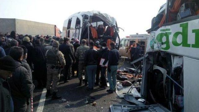 Iğdır'da Yolcu Otobüsleri Çarpıştı: 8 Ölü / Ek Fotoğraflar