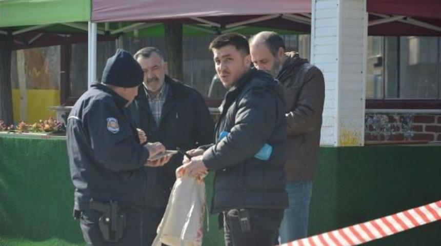 Kafeterya &Ouml;n&uuml;nde Unutulan &Ccedil;anta Korkuttu