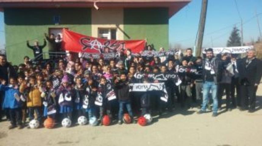 &Ccedil;arşı Grubu&rsquo;ndan Miniklere Anlamlı Yardım