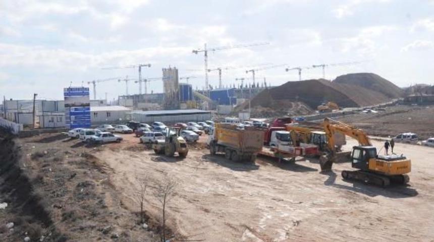 &Uuml;zerine 2.5 Tonluk Demir D&uuml;şen Iş&ccedil;i Kurtarılamadı