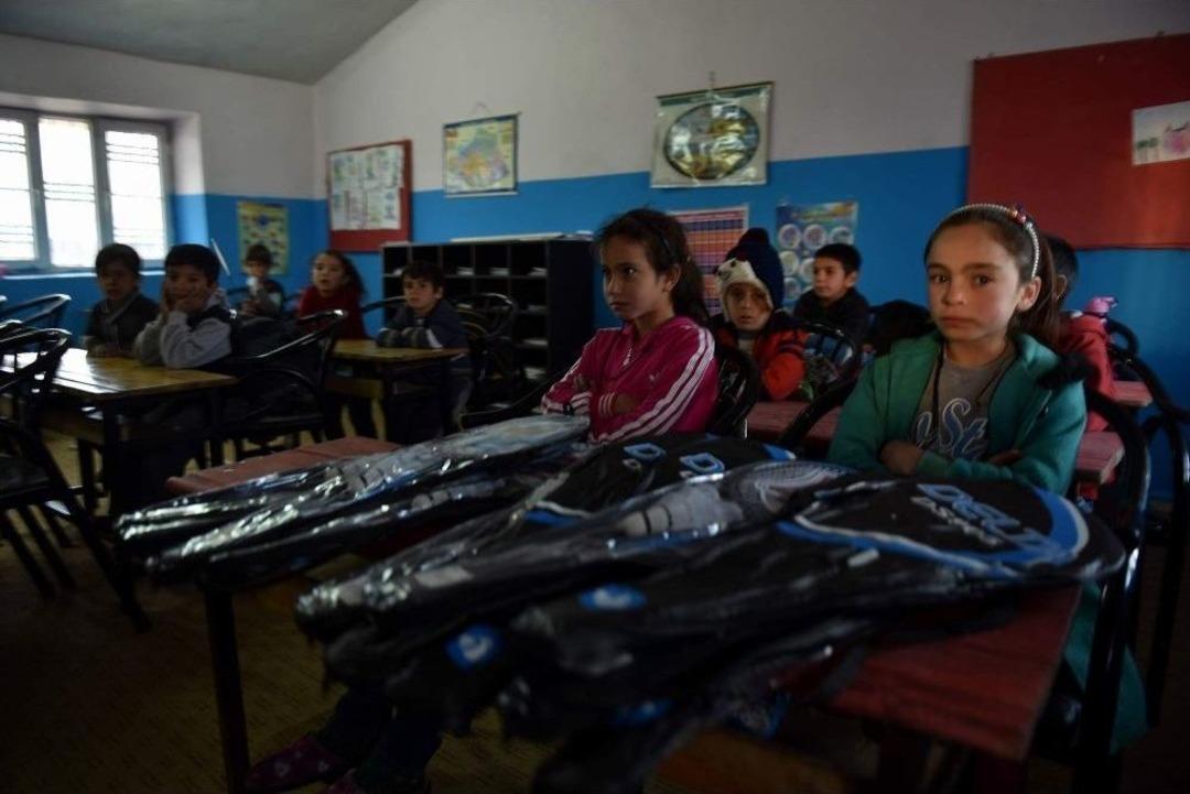 &Ouml;ğrencileri İ&ccedil;in Sosyal Medyada Kampanya Başlattı