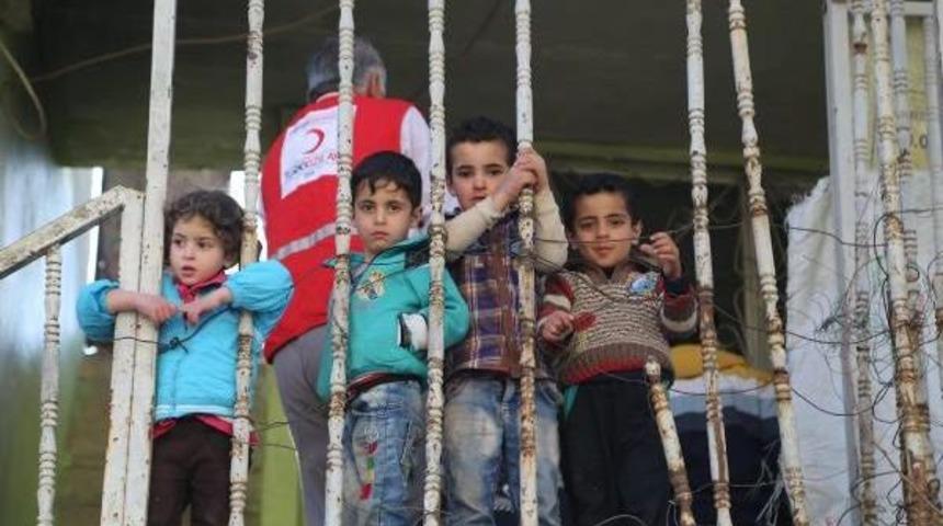 Irak'ın Kabul Etmediği Suriyeliler'e Evini Tahsis Etti