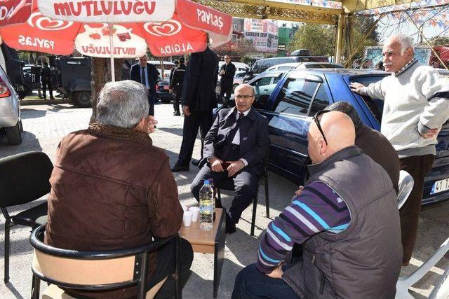 Vali Demirtaş, Esnaf Ve Vatandaşla Bir Araya Geldi