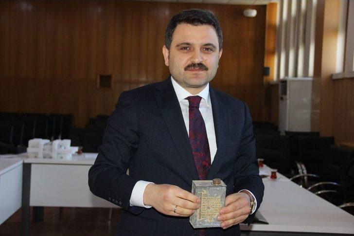 Yalova’da Ele Geçirilen Tarihi Eserler Çanakkale’ye Getirildi G3