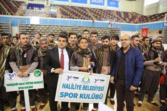 Haliliye Belediyespor Halk Oyunları Takımı Bölge Şampiyonasına Gidiyor