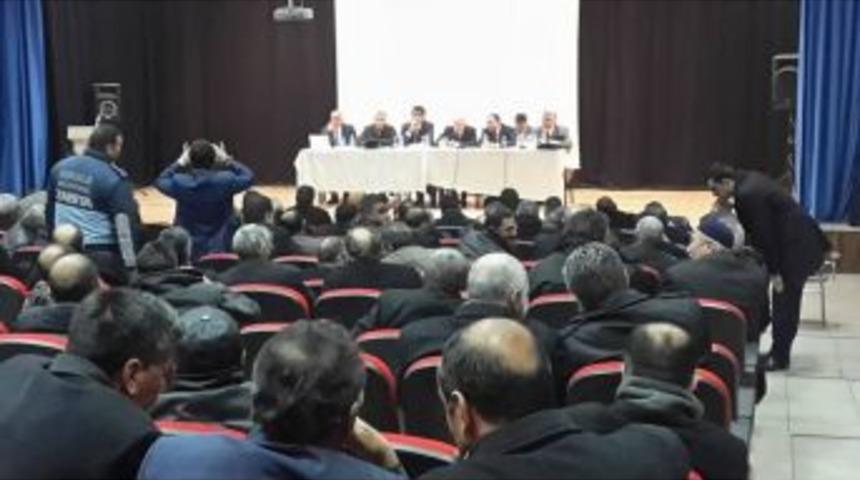 Aşkale&rsquo;de Muhtarlarla İstişare Toplantısı D&uuml;zenlendi