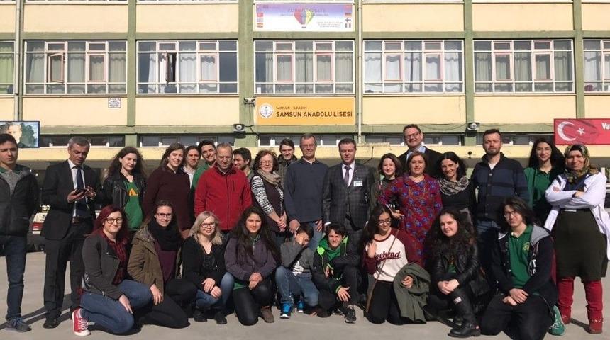 Sal&rsquo;dan &ldquo;m&uuml;ltecilerin Entegrasyonu&rdquo; Projesi