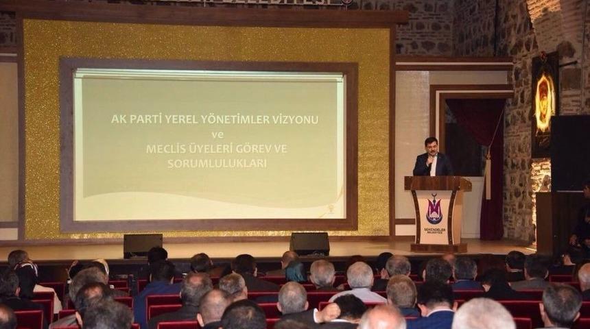 Genel Merkezden Ak Partili Meclis &Uuml;yelerine Eğitim